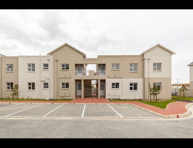 2 BEDROOM APARTMENT TO LET IN SUNNINGDALE